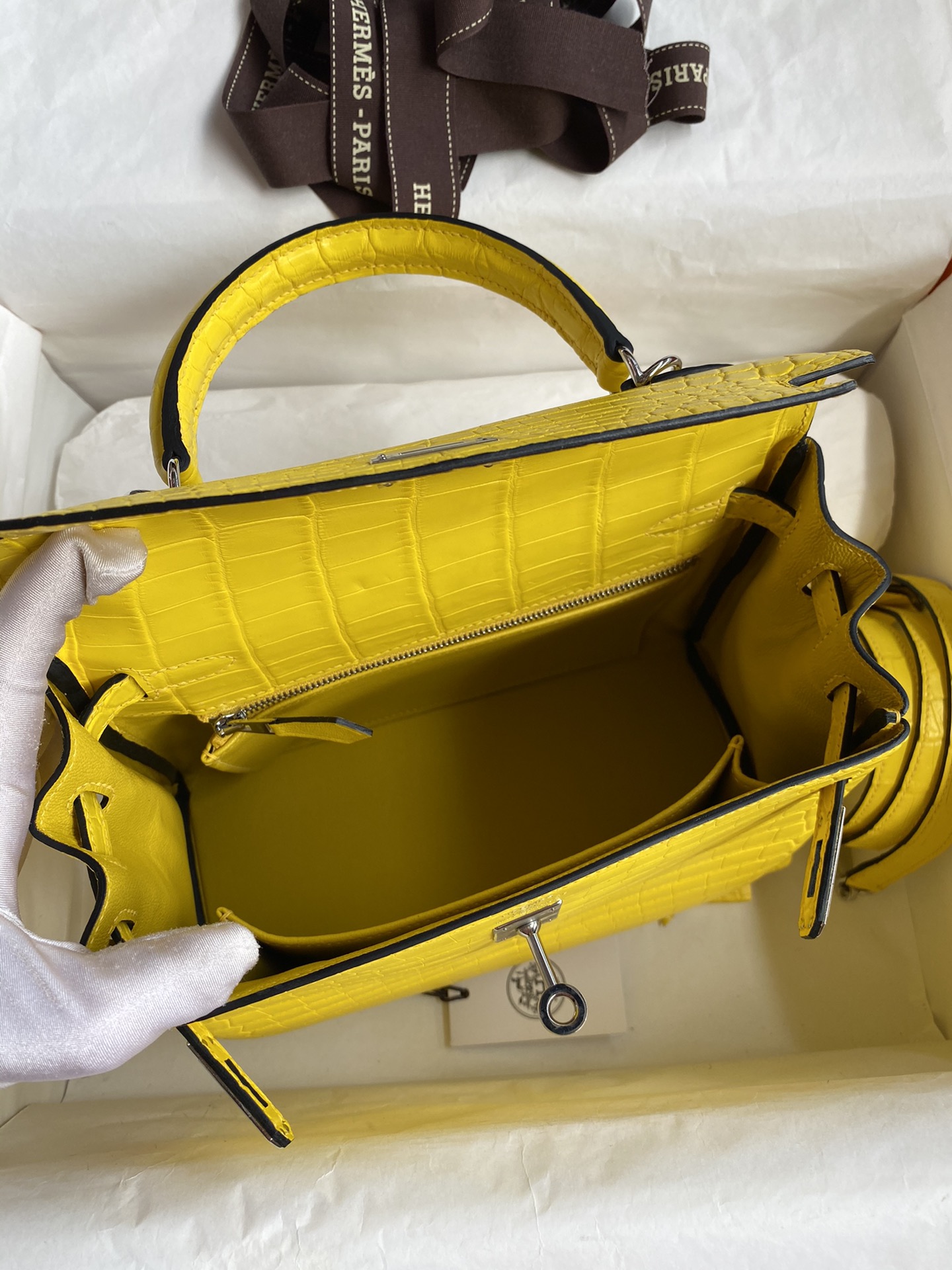 Hermes Kelly 25cm Handbag Shoulder Bag In Yellow Crocodile Niloticus Leather